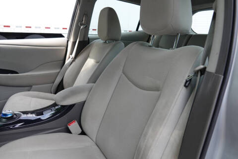 2011 Nissan LEAF SV