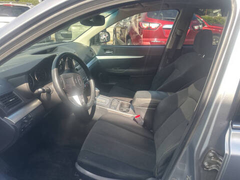 2013 Subaru Outback 2.5i Premium