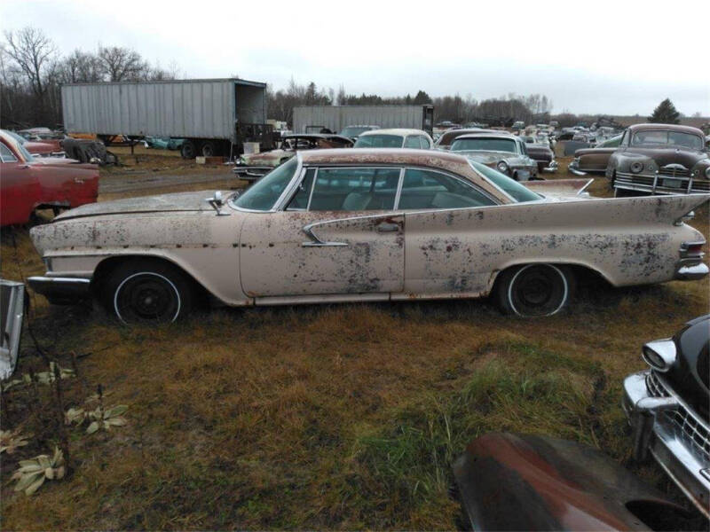 1961 Chrysler 2 DR-Hardtop