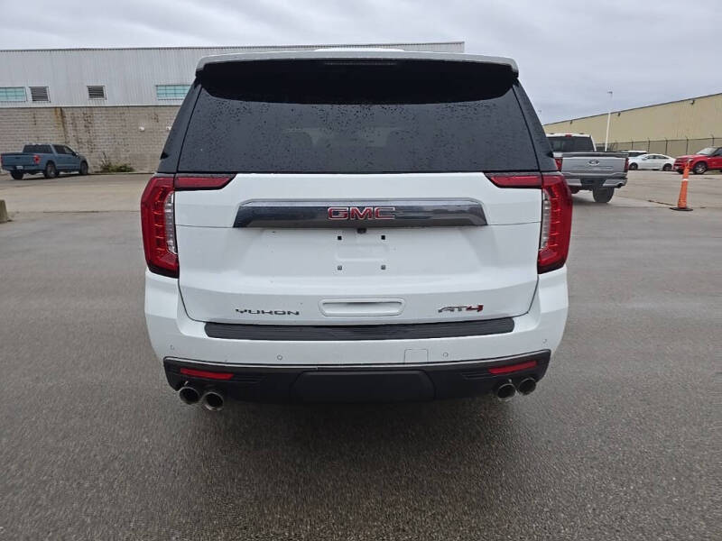 2024 GMC Yukon AT4