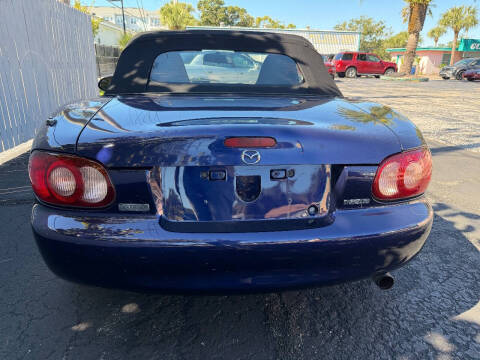 2003 Mazda MX-5 Miata LS