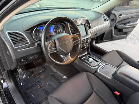 2020 Chrysler 300 Touring