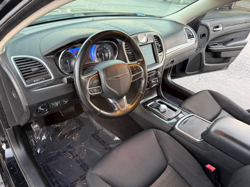 2020 Chrysler 300 Touring