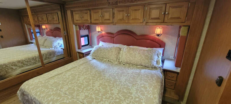 2007 Tiffin Phaeton 40QDH