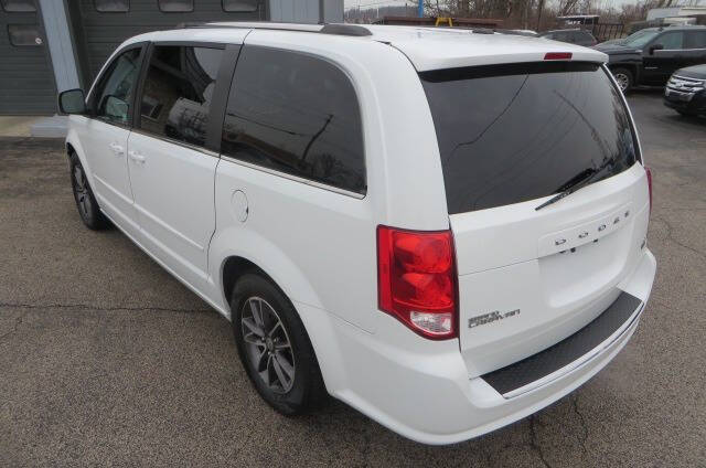 2017 Dodge Grand Caravan SXT photo 27