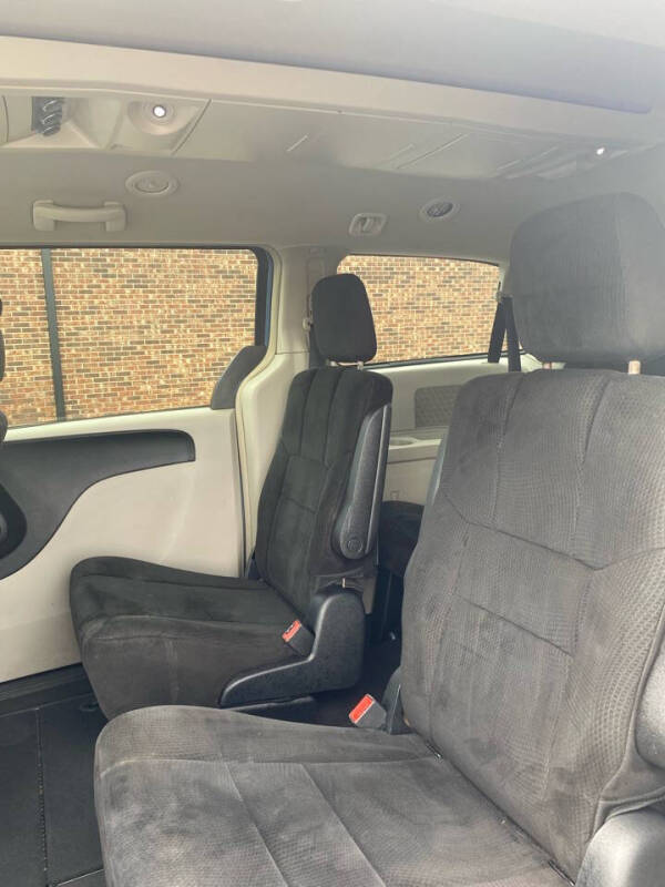 2012 Chrysler Town and Country Touring