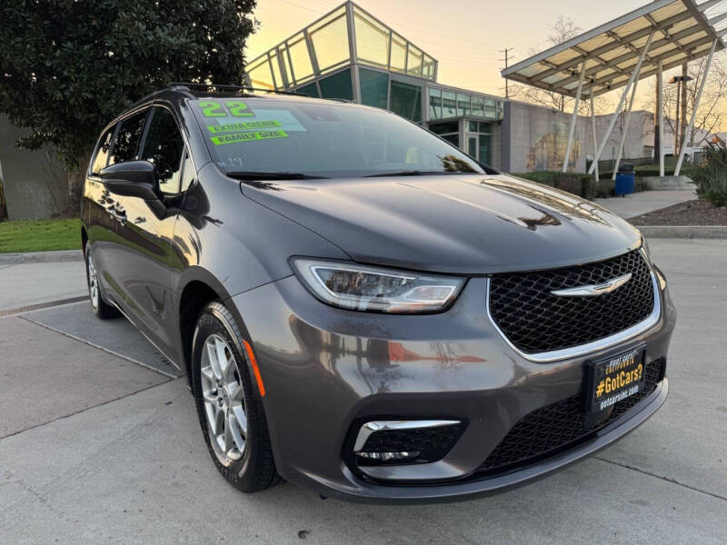 2022 Chrysler Pacifica Touring