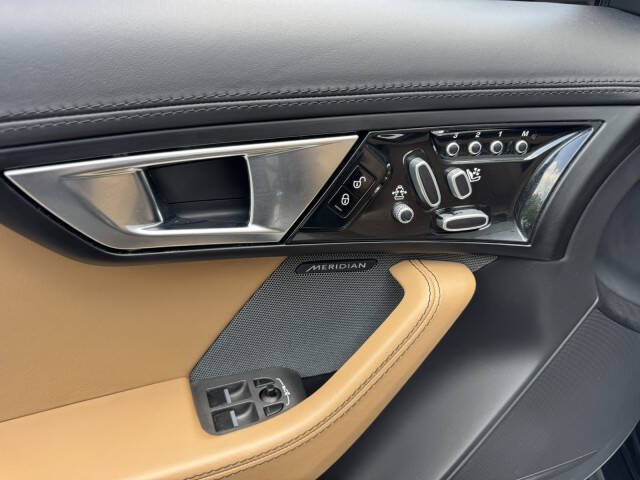 2014 Jaguar F-TYPE S