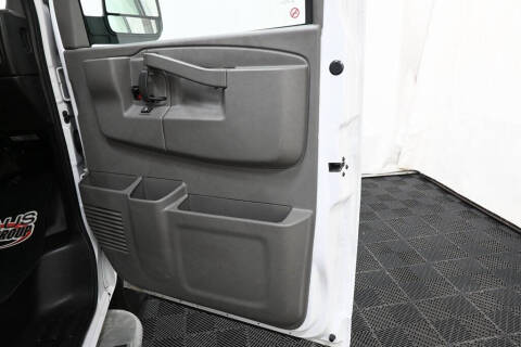 2023 Chevrolet Express 2500