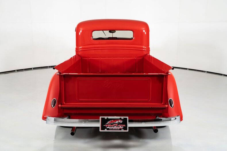 1937 Ford F-100