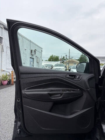 2014 Ford Escape S