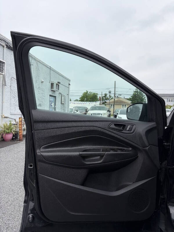 2014 Ford Escape S