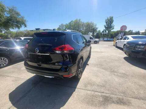 2017 Nissan Rogue SL