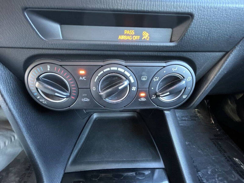 2016 Mazda MAZDA3 i Touring