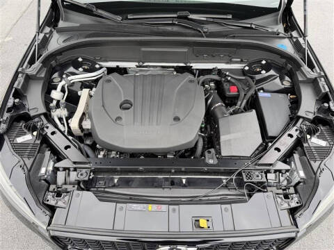 2024 Volvo XC60 B5 Plus Dark Theme