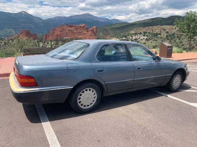 1990 Lexus LS 400