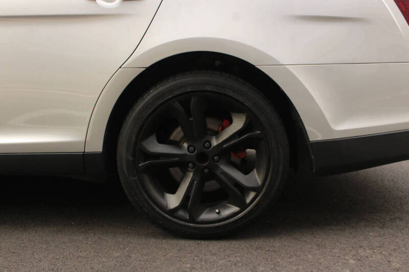 2016 Ford Taurus SE