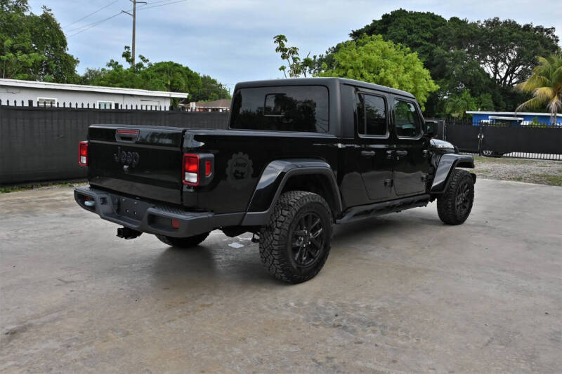 2022 Jeep Gladiator Altitude