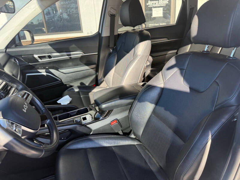 2022 Kia Telluride LX