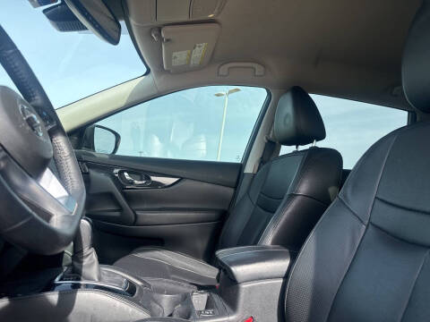 2020 Nissan Rogue SL