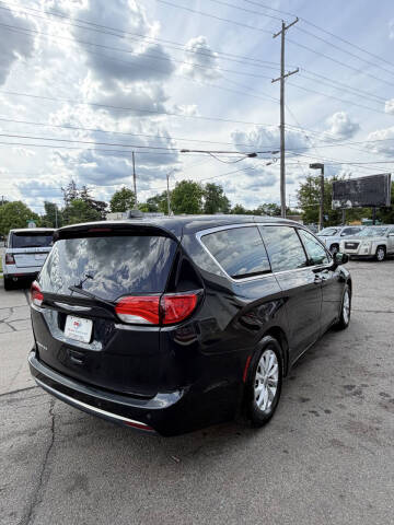 2018 Chrysler Pacifica Touring Plus