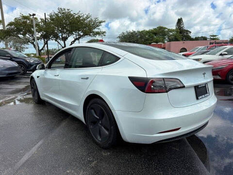 2020 Tesla Model 3 Standard Range Plus