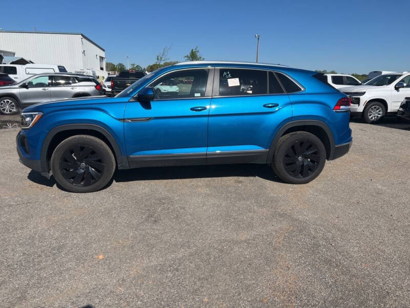 Used 2024 Volkswagen Atlas Cross Sport Highline with VIN 1V2BE2CA0RC241240 for sale in Reidsville, NC