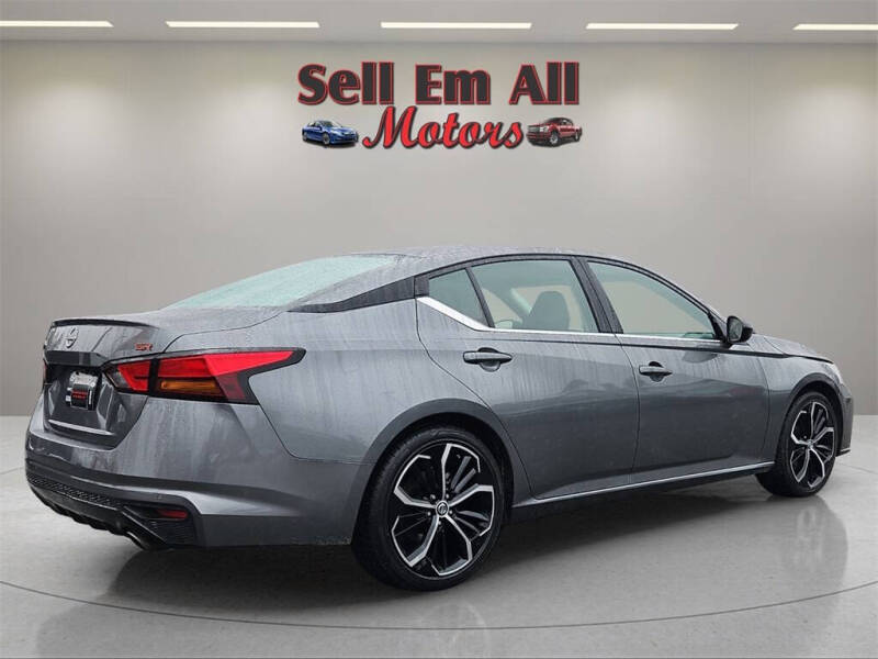 2023 Nissan Altima 2.5 SR