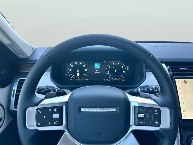 2025 Land Rover Discovery P300 Dynamic SE