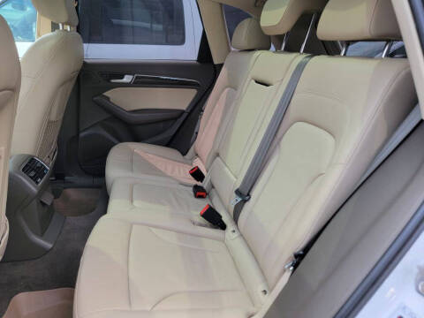 2013 Audi Q5 2.0T quattro Premium