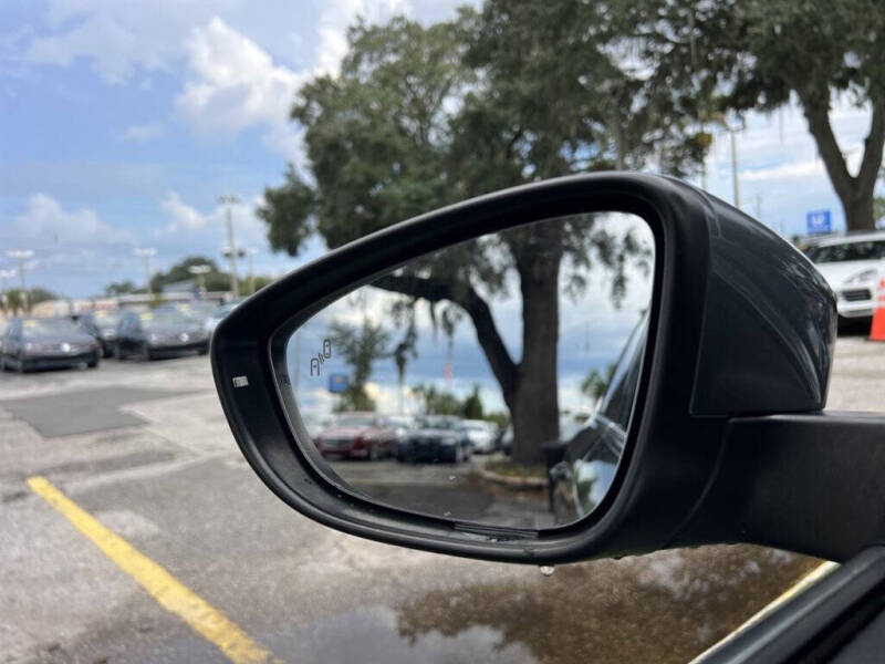 2017 Volkswagen Passat 1.8T SE