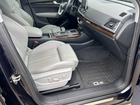 2018 Audi Q5 2.0T quattro Premium Plus