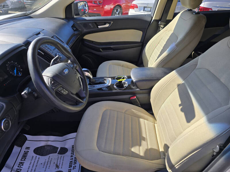 2018 Ford Edge SE