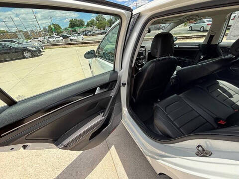 2017 Volkswagen Golf
