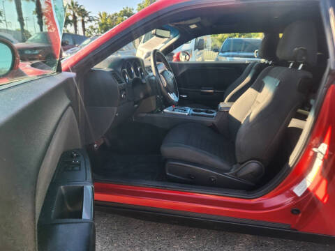2012 Dodge Challenger SXT