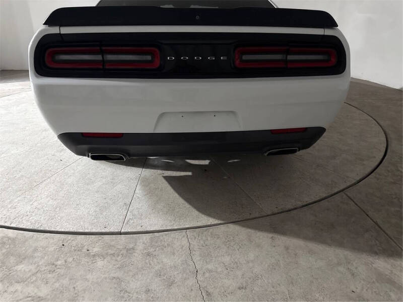 2017 Dodge Challenger SXT