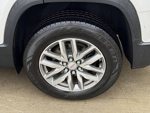 2017 GMC Acadia SLE-2