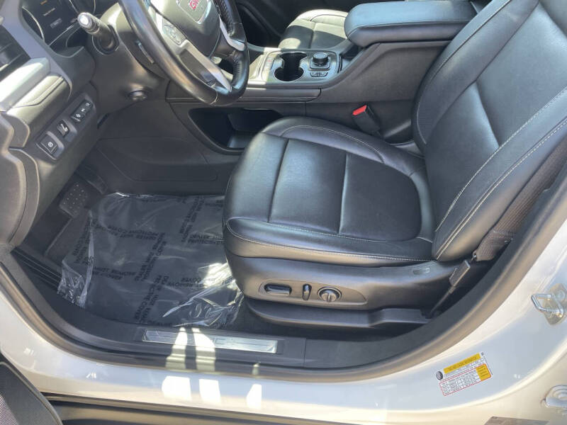 2020 GMC Acadia SLT