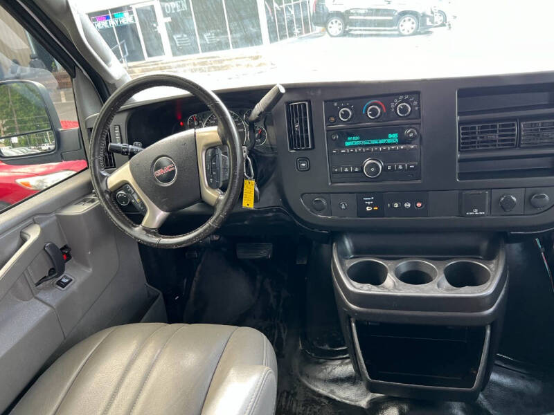 2018 GMC Savana 2500