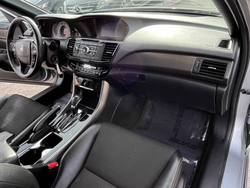 2017 Honda Accord Sport w/Honda Sensing