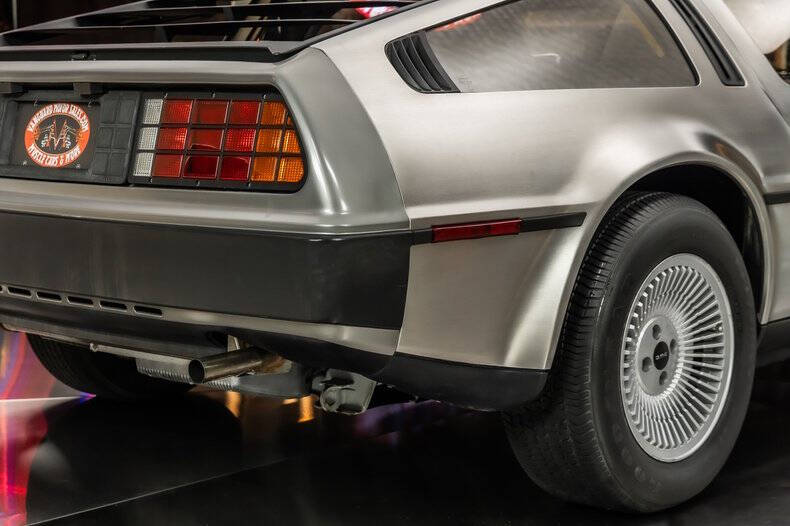 1981 DeLorean DMC-12