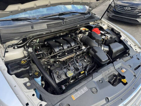 2013 Ford Taurus SEL