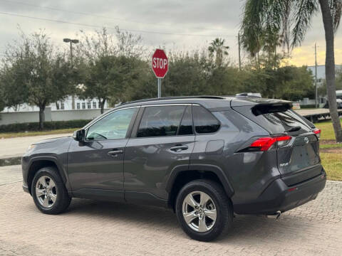 2022 Toyota RAV4 XLE