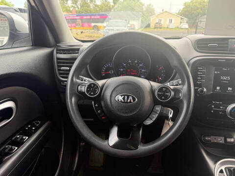 2018 Kia Soul +