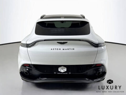 2021 Aston Martin DBX