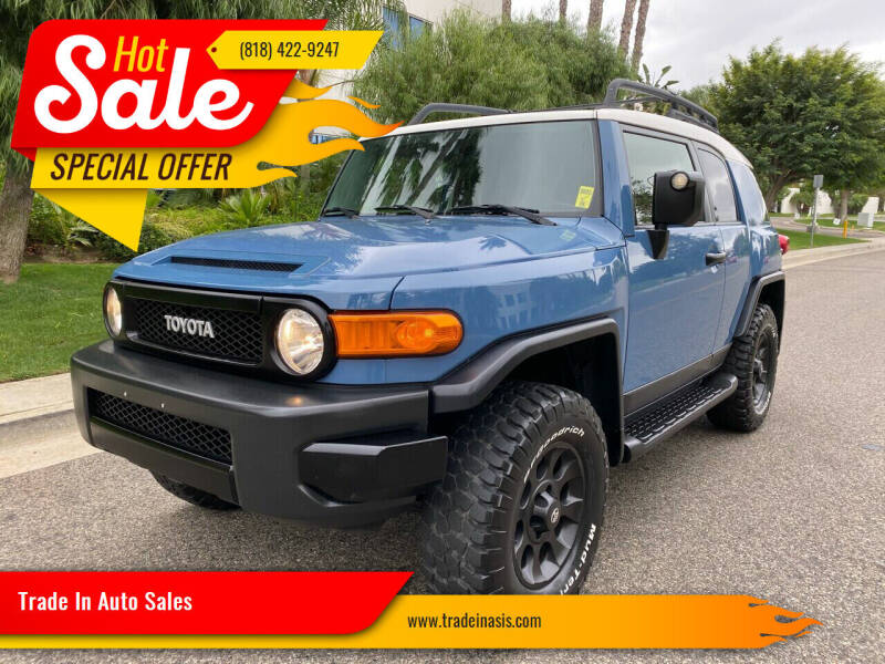 2011 Toyota FJ Cruiser for sale at Trade In Auto Sales in Van Nuys CA