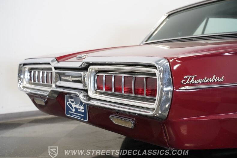 1965 Ford Thunderbird