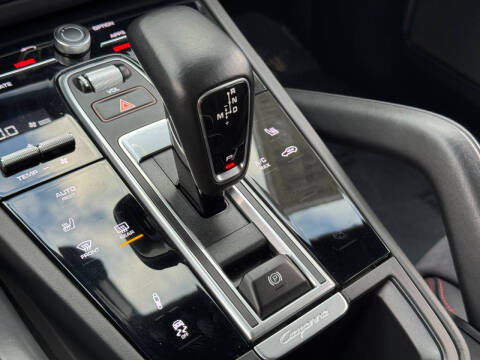 2022 Porsche Cayenne GTS Coupe