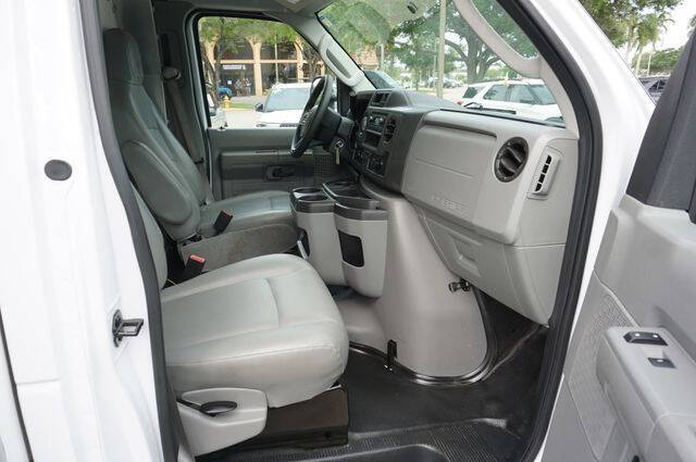 2024 Ford E-Series