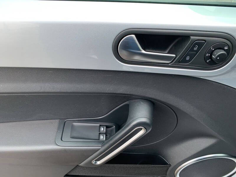 2012 Volkswagen Beetle 2.5L PZEV